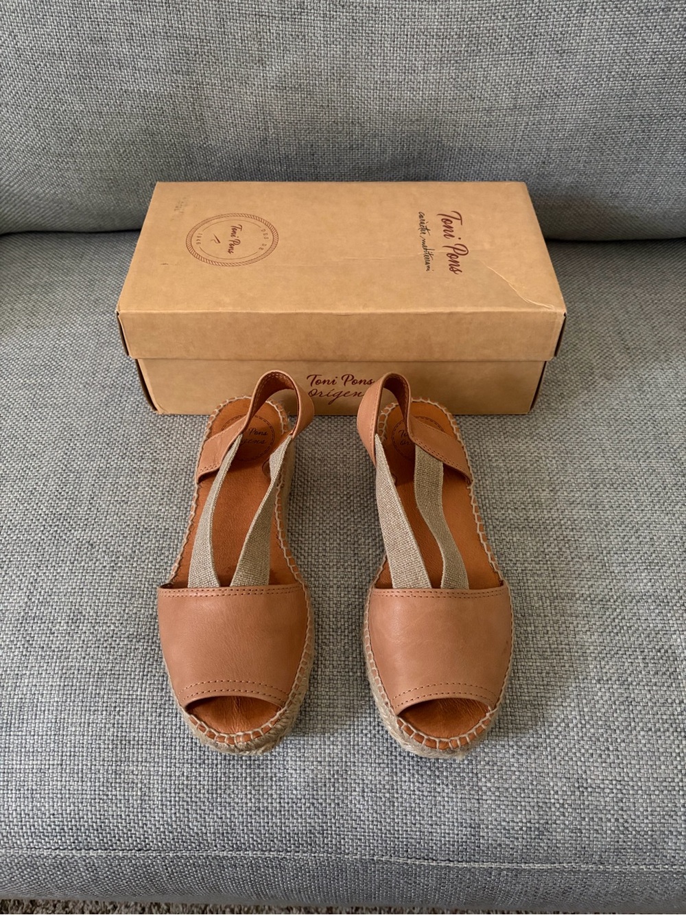 Toni Pons Etna Espadrille Sandal, Size 6 US or 36 EU, Tan Leather